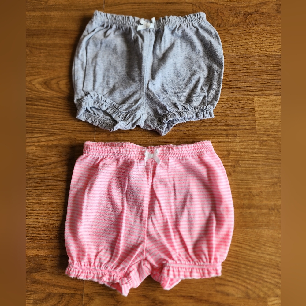 $2 GS🏠 Set of Carter's Shorts